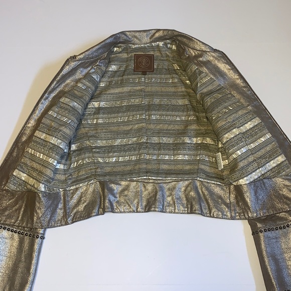 Double D Ranch Studded Gold Crackled Leather Jacket - Women’s Size XS - Picture 3 of 14